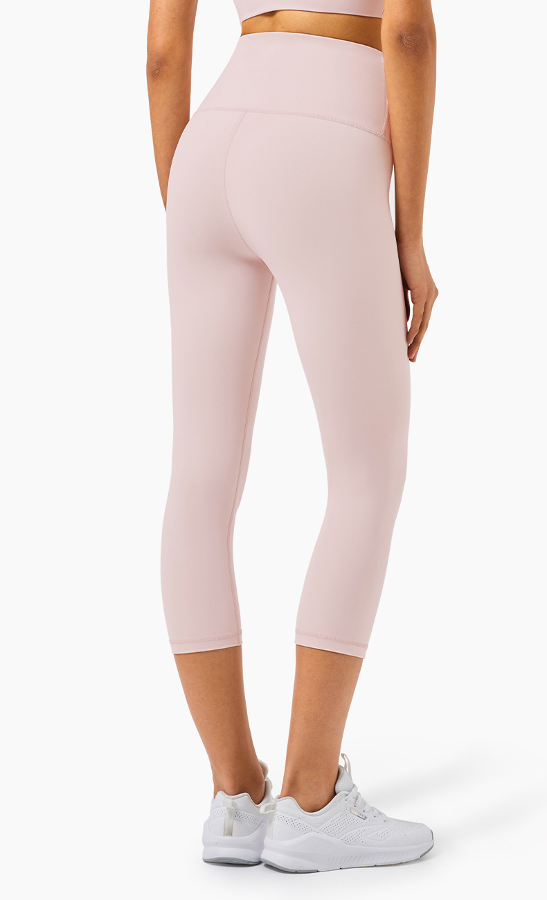 New Peach High Waist Nulu Cropped Slim Yoga With Five Point Nude Design For  Hip Fitness And No T Line Yoga From Olcheeyogagirls, $15.63