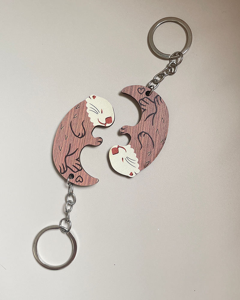 Interlocking Cat and Otter Couple Keychains Ensemble de porte-clés en bois  assortis d'amitié ou de relation -  France
