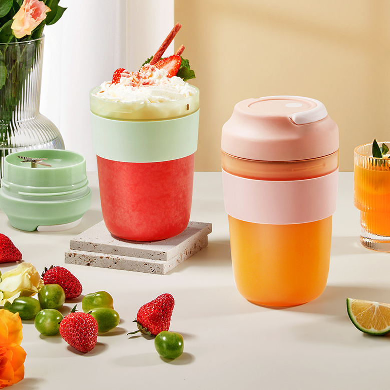 Portable Blender Juicer Cup Rechargeable With 4 Blades For Shakes