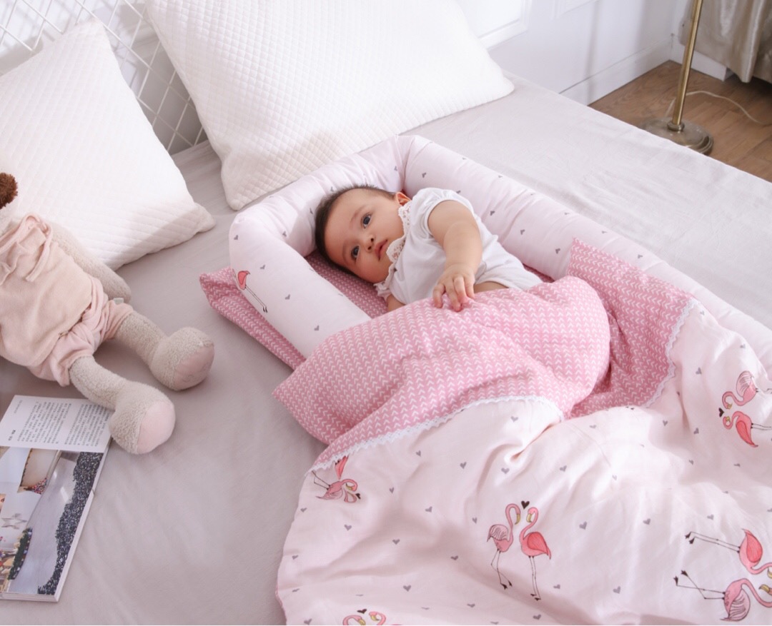 Portable Baby Bed: Lightweight & Easy to Fold - MAMTASTIC