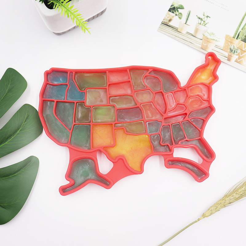 U Ice of A - Ice Cube Tray, silicone ice mold in shape of USA map BPA-FREE