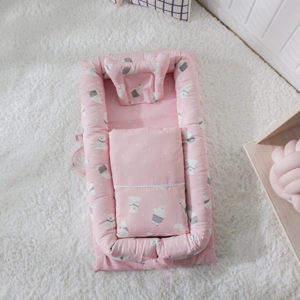 Portable Baby Bed: Lightweight & Easy to Fold - MAMTASTIC