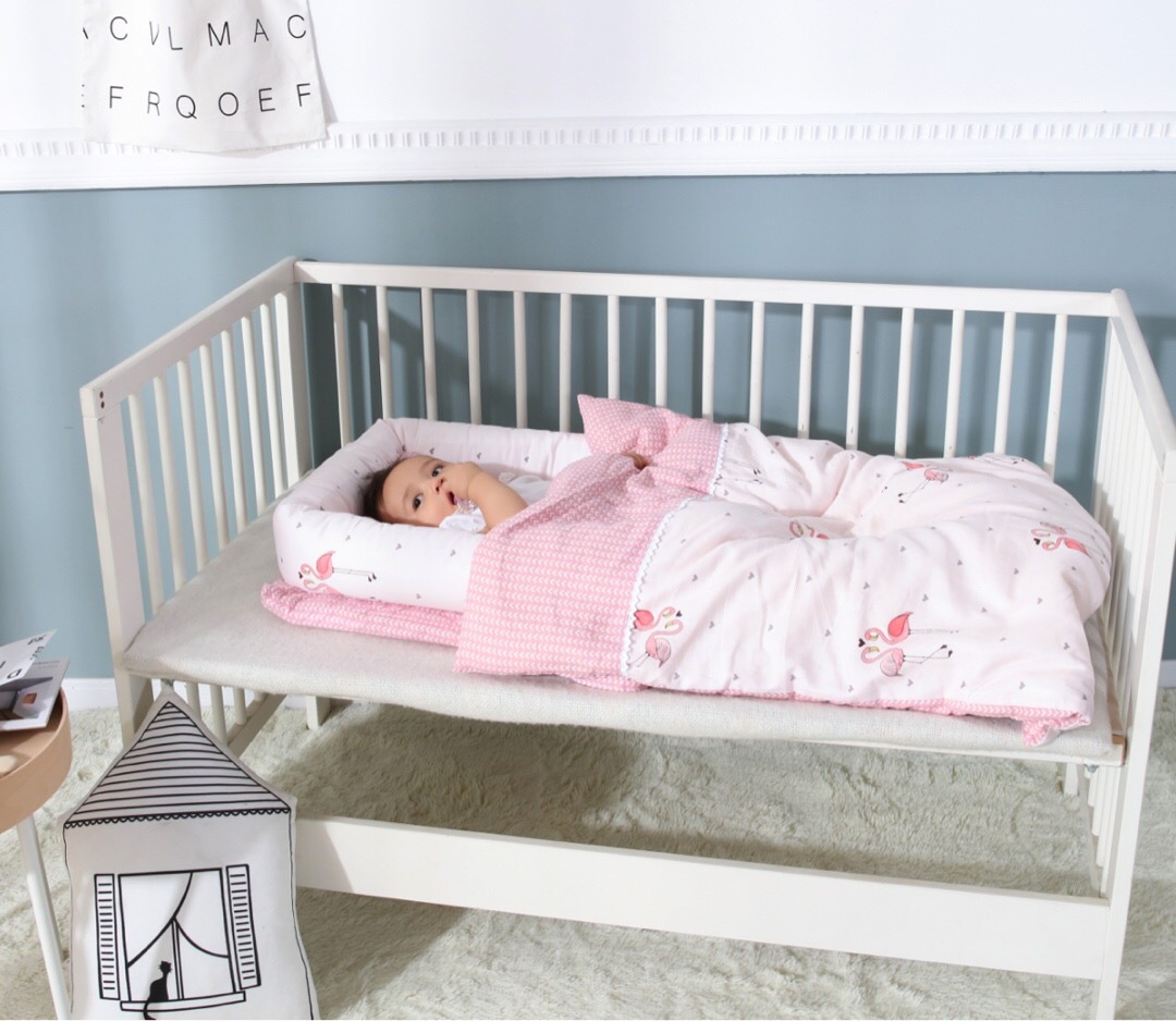 Portable Baby Bed: Lightweight & Easy to Fold - MAMTASTIC