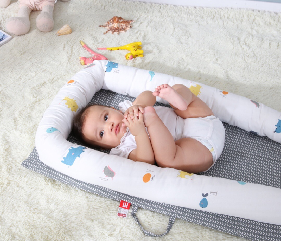 Portable Baby Bed: Lightweight & Easy to Fold - MAMTASTIC