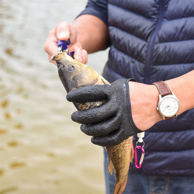 Fishing Gloves Full Finger Anti-Slip Cut Catch Fish Carp Protect Hand from  Puncture Scrapes Gloves Outdoor Fishing Accessories