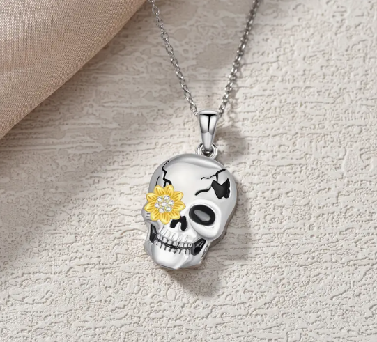 Halloween-Themed Jewelry & Accessories
